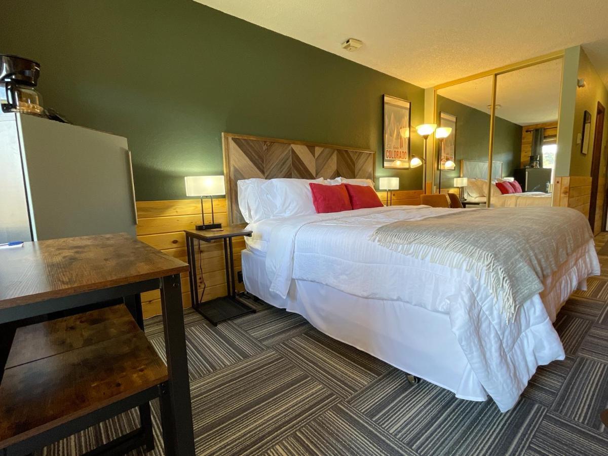 Appartement Relax, Adventure, Views, Amenities+Memories à Granby Extérieur photo