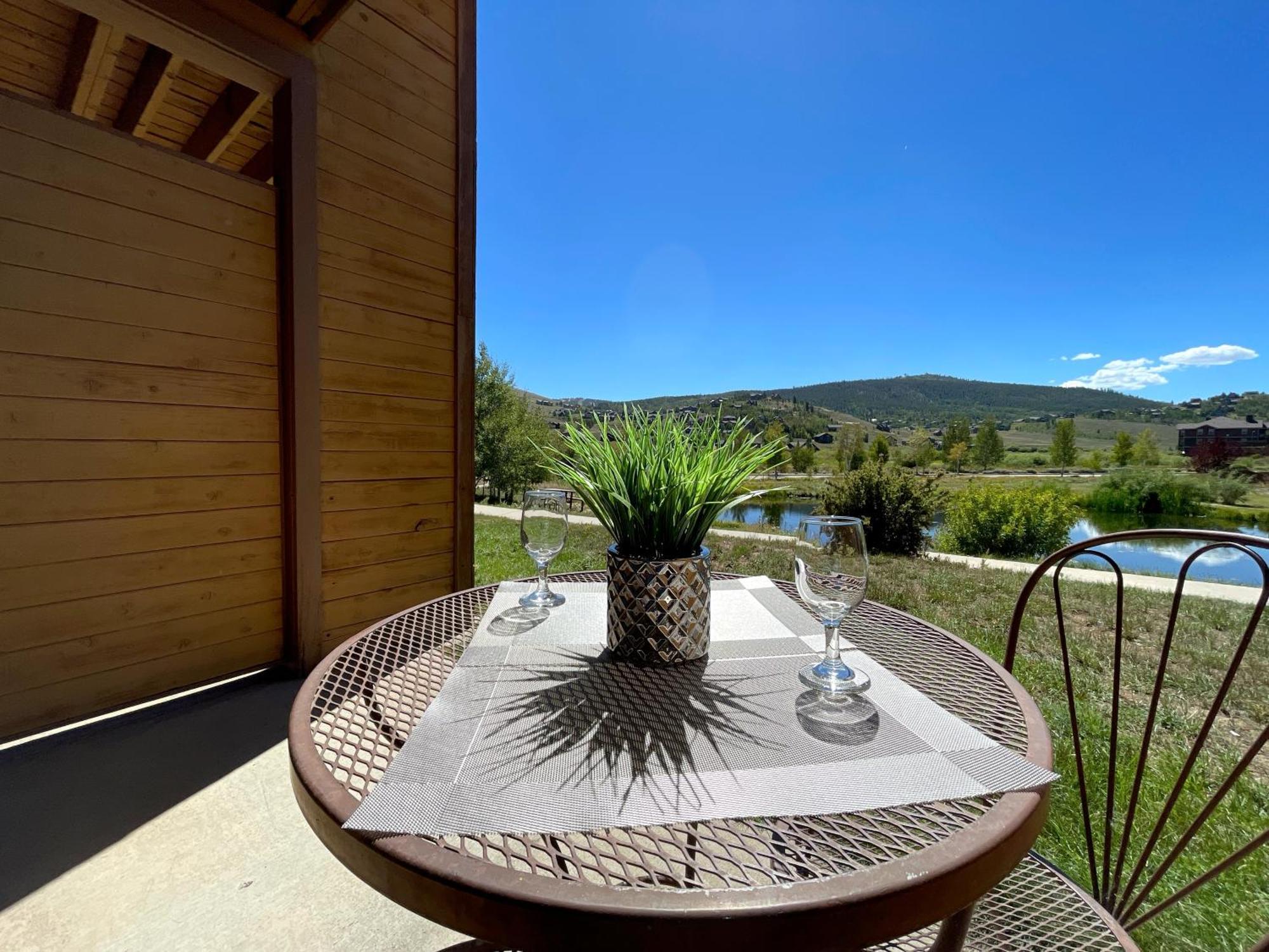 Appartement Relax, Adventure, Views, Amenities+Memories à Granby Extérieur photo
